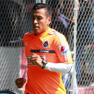 Omar Esparza es operado con éxito