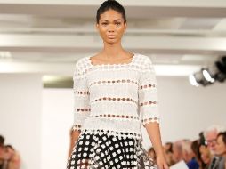 Vestidos con un estilo que sólo Óscar de la Renta puede lograr. AP /