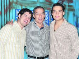 Familia. Jaime, Jorge y Salvador Ocampo.  /