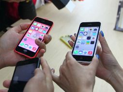 El estudio destaca sin embargo el incremento del papel de los teléfonos inteligentes que pueden seguir las localizaciones de usuarios. ARCHIVO /