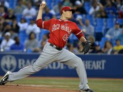 Garrett Richards lanzó seis entradas y dos tercios para obtener su tercera victoria consecutiva. AP /