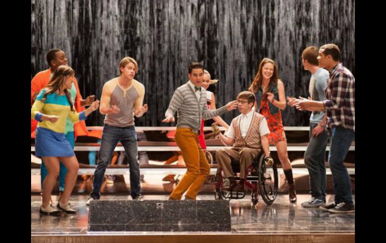 El capítulo saldrá al aire el próximo 10 de octubre, en él se relatará la muerte de ''Finn''. Foto: @GLEEonFOX. ESPECIAL /