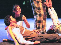 A escena. En 2005, la extinta Compañía de Teatro de la UdeG trasladó La Feria, de Juan José Arreola, al escenario. EL INFORMADOR /