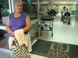 Tampoco trabajarán los servicios de consulta externa, así como guarderías, centros de seguridad social, subdelegaciones y tiendas IMSS. ARCHIVO /