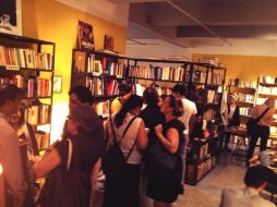 La muestra se presenta como una forma de reflexionar sobre la presencia del idioma español en la Gran manzana. Foto: @Icruet. ESPECIAL /