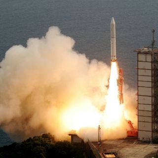 Japón lanza su nuevo cohete ''Epsilon''