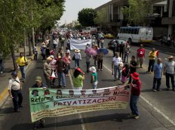 Maestros planean una protesta multitudinaria el próximo sábado a las 11:00 horas, de la glorieta La Normal rumbo al Centro tapatío. ARCHIVO /
