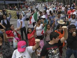 Los maestros han acordado continuar con las acciones y convocan a una marcha multitudinaria el próximo sábado.  /