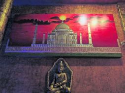 Propuesta. Artesanos de la región se han sumado al proyecto con las pinturas y mobiliario que decoran el sitio.  /