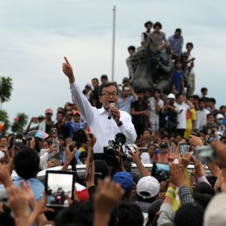 Miles denuncian fraude electoral en Camboya