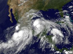 Dos tormentas tropicales afectan al país, ''Ingrid'' y ''Manuel''. AP /