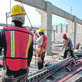 Avance moderado con el programa de recuperación, afirma Banorte