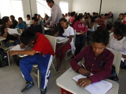 Los resultados de estudiantes de Jalisco han mostrado mejoría en la prueba ENLACE durante los siete años que se aplicó este examen. ARCHIVO /