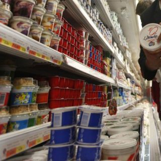 Danone sobornó médicos para que provean su leche en China: CCTV