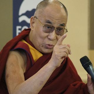 El siglo XXI debe ser el siglo del diálogo: Dalai Lama