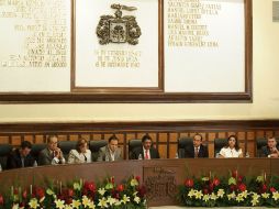 En su informe, Ramiro Hernández da cuenta de 441 MDP que ha tenido que pagar la administración para pagar pasivos bancarios. ARCHIVO /