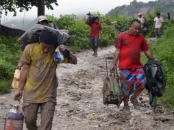 El puerto de Acapulco ha sido afectado por el temporal. EFE /