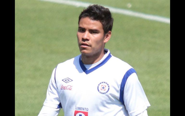 El delantero sabe que necesita ser intervenido de nueva cuenta. ARCHIVO /