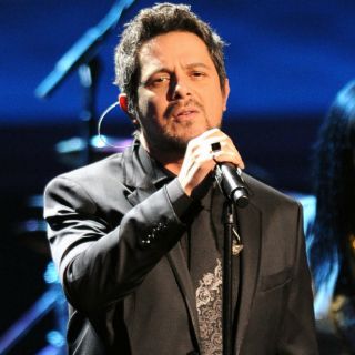 Alejandro Sanz lanzará su tema inédito ''This game is over''