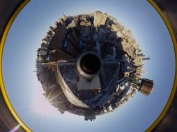 Las proyecciones recorren las cúspides de los rascacielos de Nueva York. Foto: whitney.org. ESPECIAL /