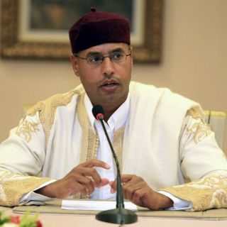 Libia pospone juicio al hijo de Gadhafi