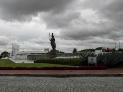 Dominarán nublados con lluvias fuertes a muy fuertes en el Estado. ARCHIVO /