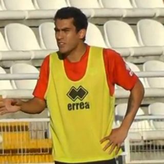 Nery Castillo se integra a los trabajos con el Rayo