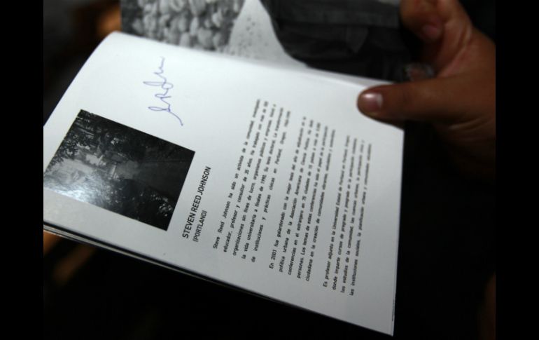 El proyecto busca abrir campo al talento y creatividad tapatíos, así como fomentar el Libro de Artista en nuestra ciudad. ARCHIVO /