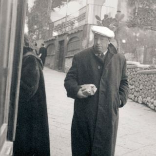 Pablo Neruda, vida y muerte de un poeta apasionado