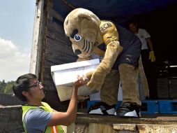 El equipo auriazul muestra solidaridad con las personas que lo necesitan en Guerrero y Veracruz. MEXSPORT /