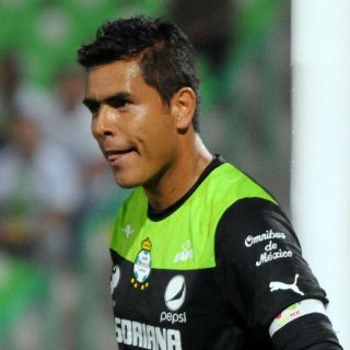 Seguir trabajando para regresar al Tri, reto de Oswaldo Sánchez