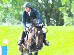 . Fernández registró el mejor de los 12 tiempos en el desempate, al detener el cronómetro en 42.90 segundos. EL INFORMADOR /