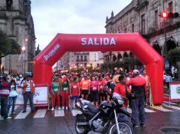 La gente corrió por dos de los principales municipios de la Zona Metropolitana.  /