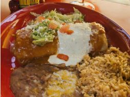 Uno de los platillos típicos de Campeche es el pollo con almendras. ARCHIVO /