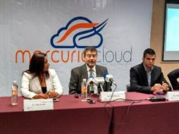 Los clientes pueden escoger entre tres paquetes de paga mensual, señalan presentadores.  /