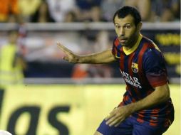 Javier tuvo que ser sustituido en el partido por Marc Bartra. AFP /