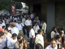 Los ciudadanos de Bluchistán tuvieron que dejar sus lugares de trabajo y hogares al momento del sismo. EFE /