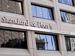 La calificadora señala que México tiene más posibilidades de que suba su calificación porque sus perspectivas son positivas. ARCHIVO /