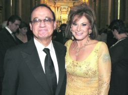 Agradables momentos.Toño y Carmelita Antonio.  /