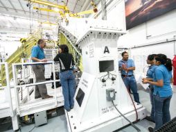 El sector aeroespacial registra una expansión vertiginosa, dijo De la Mora en el Mexico’s Aerospace Summit. EE  /