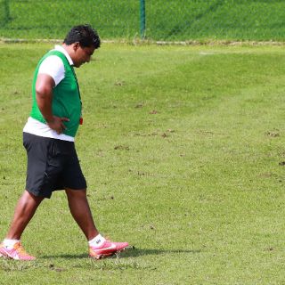 No apuesta, pero reconoce que la guillotina está lista