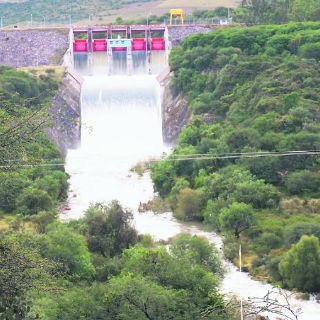 Chapala ya recibe agua de la Presa Solís