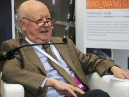 El escritor Jorge Edwards durante el Hay Festival, en un homenaje al escritor Roberto Bolaño. EFE /