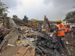 El edificio colapsado era de uso residencial y tenía 33 años de antigüedad. ARCHIVO /