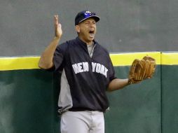 Alex Rodríguez asegura que su única tristeza es no estar en las finales. AP /