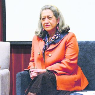 Teresa Paniagua propone una política lingüística