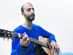 El próximo 25 de octubre, Kouzouyan tocará en López Cotilla y Chapultepec en un evento al aire libre. EL INFORMADOR /