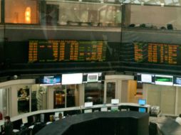 De acuerdo con el Grupo Monex, la mayoría de los mercados a nivel mundial presentan cambios negativos. ARCHIVO /