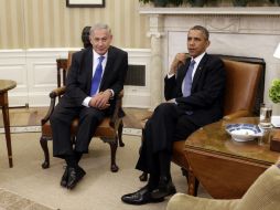 El presidente Barack Obama (d) se reúne con el primer ministro israelí, Benjamin Netanyahu (i) en la Casa Blanca. EFE /
