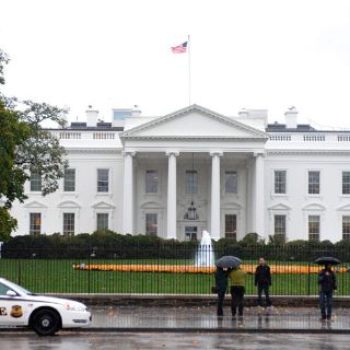 Gobierno de EEUU cesa funciones por falta de fondos